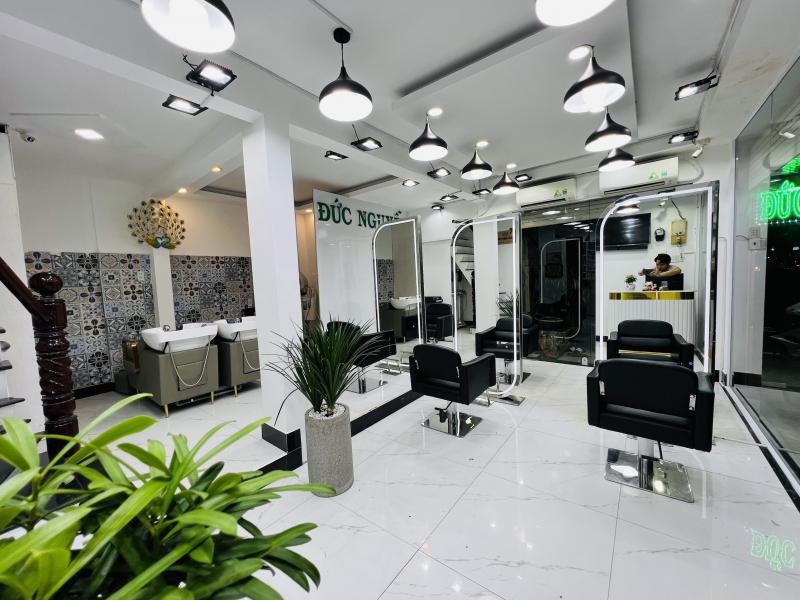 Hair Salon & Academy Đức Nguyễn