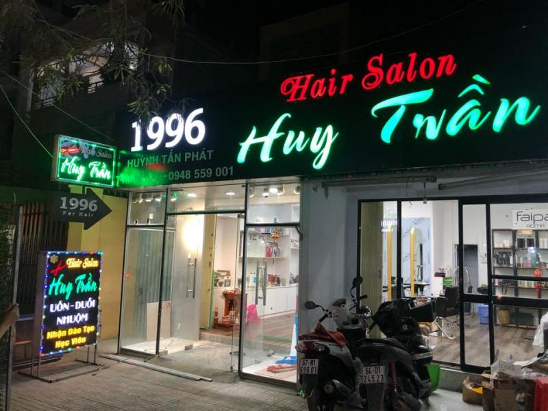 Hair salon Huy Trần