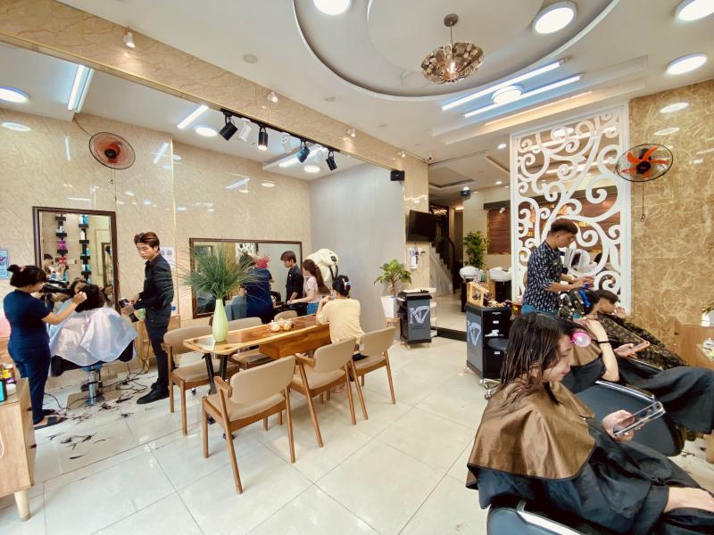 Hair Salon Nguyễn Tuấn