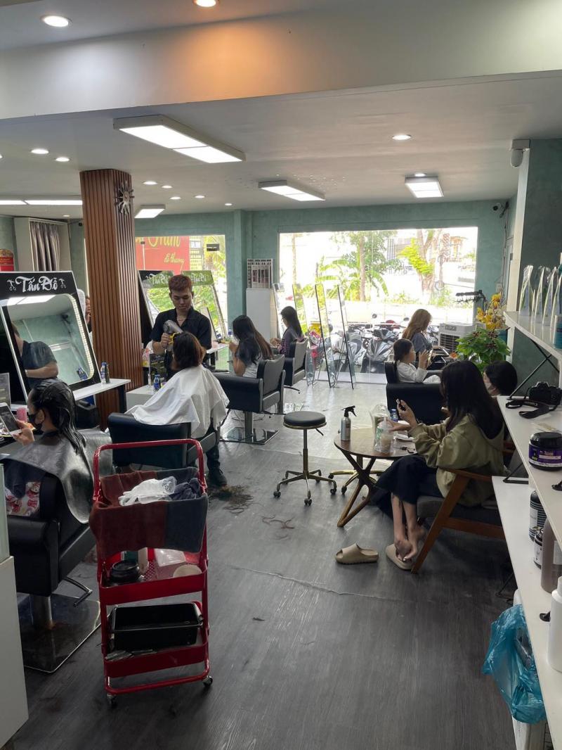 Hair Salon Tấn Đỗ