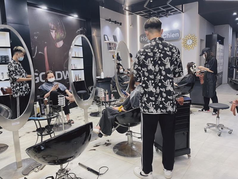 Hair Salon Toni Chiến