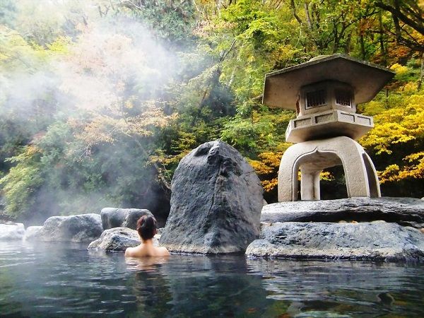 Suối nước nóng Hakone Onsen