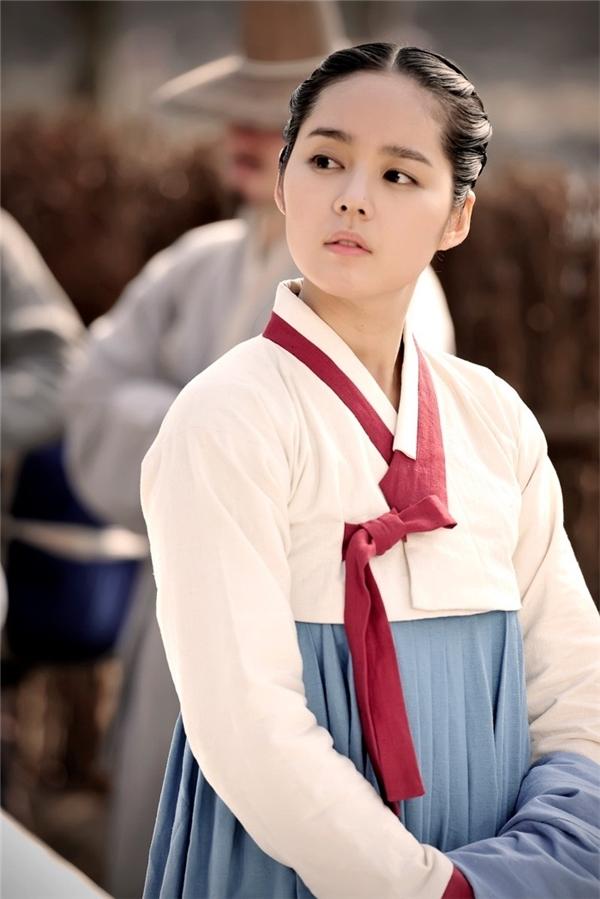 Han Ga In