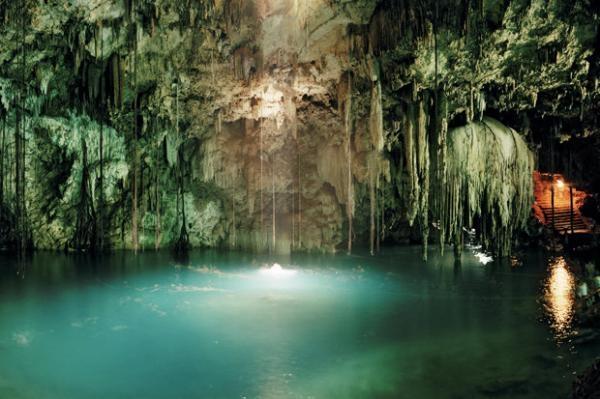 Hang động Cenotes, bán đảo Yucatan, Mexico