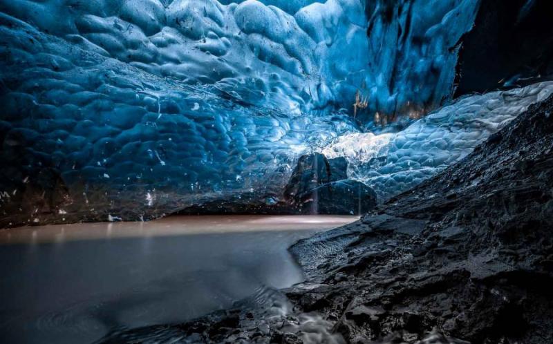 Hang động Vatnajokull Glacier