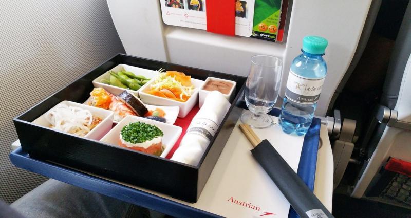 Bữa ăn trên Austrian Airlines