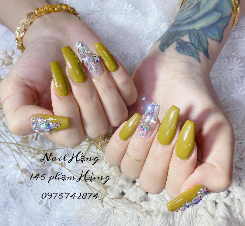 Hằng Nail sẽ cung cấp những kiến thức chuẩn, đầy đủ và mới nhất về cách vẽ móng tay đến cho tất cả các học viên