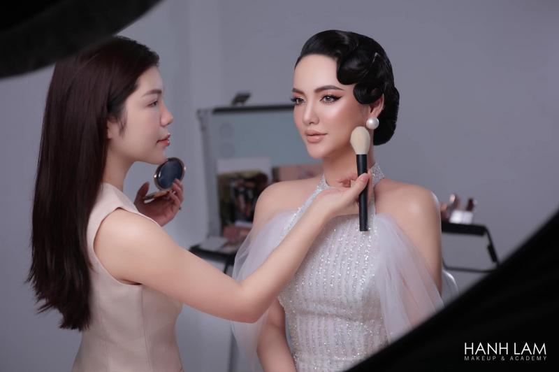 Hạnh Lâm Makeup & Academy