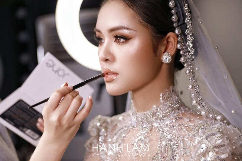 Hạnh Lâm Makeup & Academy