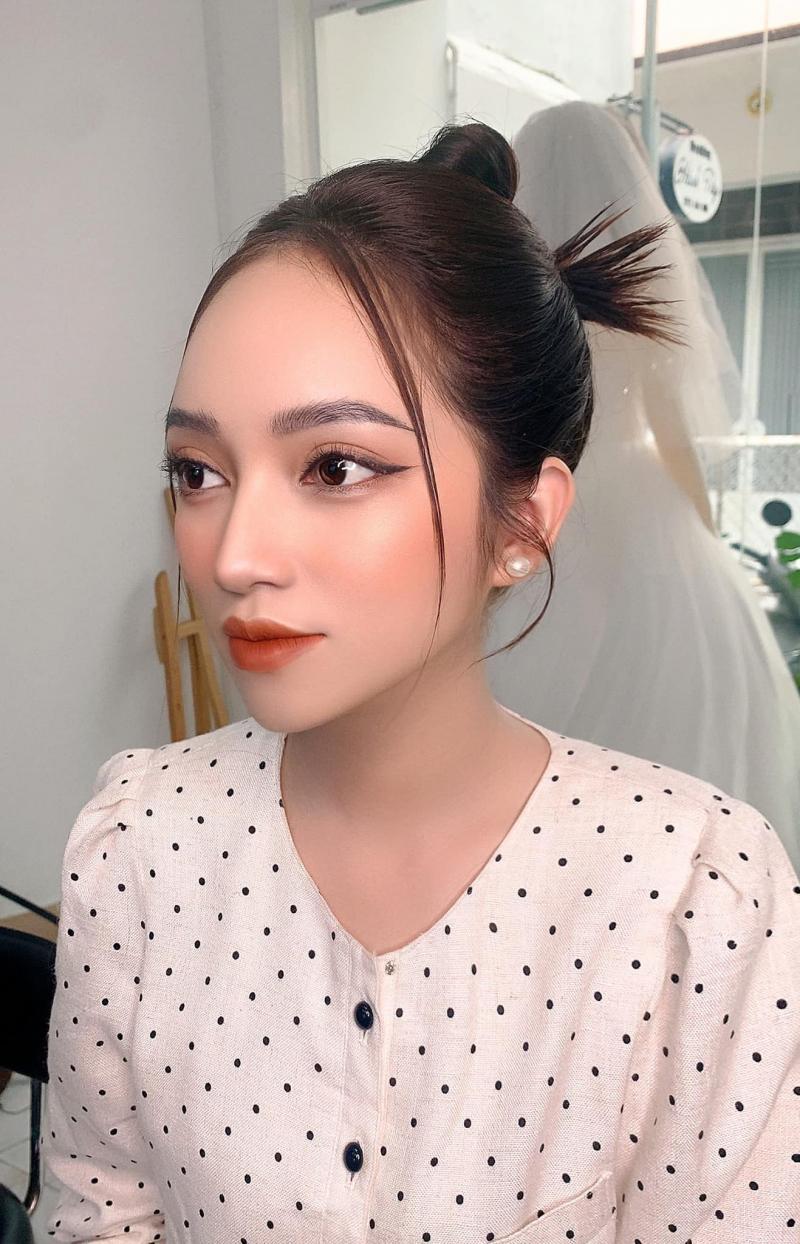 Hành Tây Makeup Acamedy