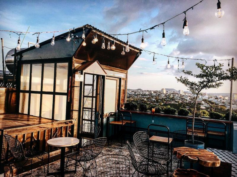 Top 10 Quán cafe view đẹp tại TP. Pleiku, Gia Lai - toplist.vn