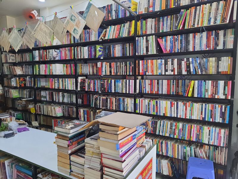 Hạo Nhiên Books