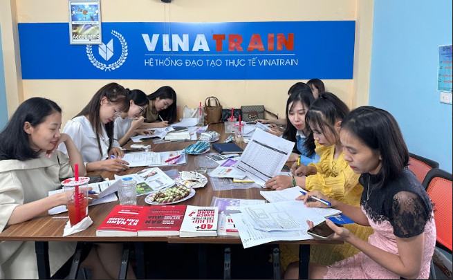 Hệ Thống Đào Tạo Thực Tế VINATRAIN