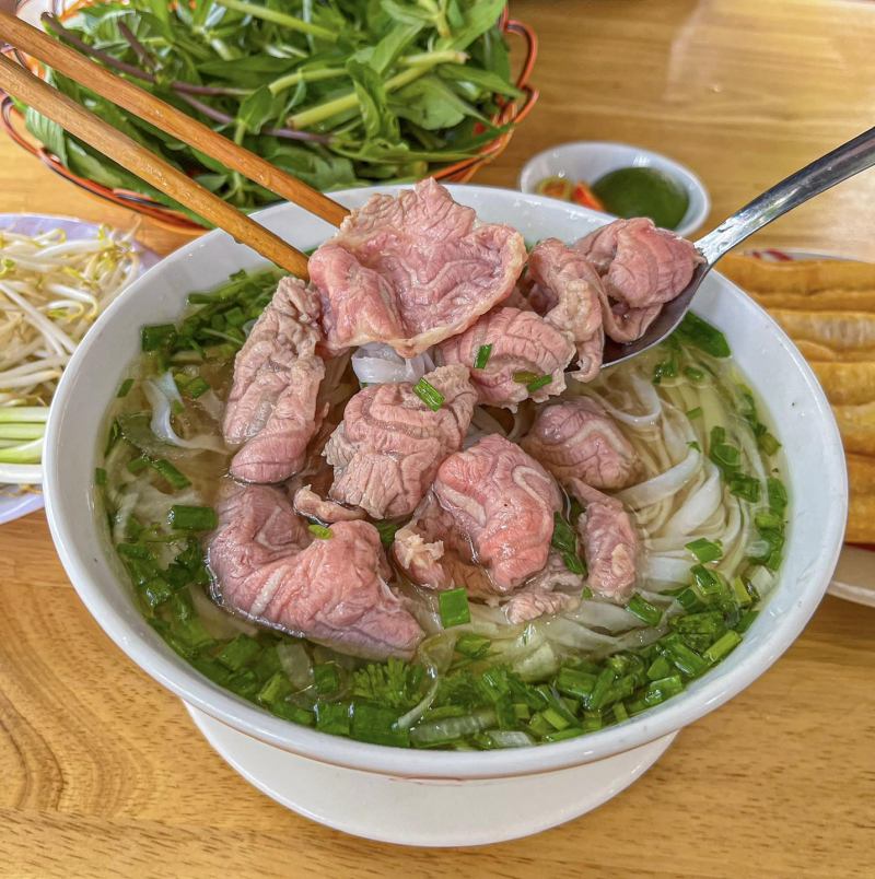 Hệ thống phở Hùng Ngân