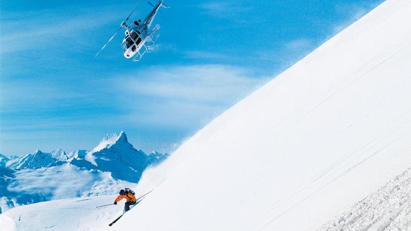 Heli-Skiing