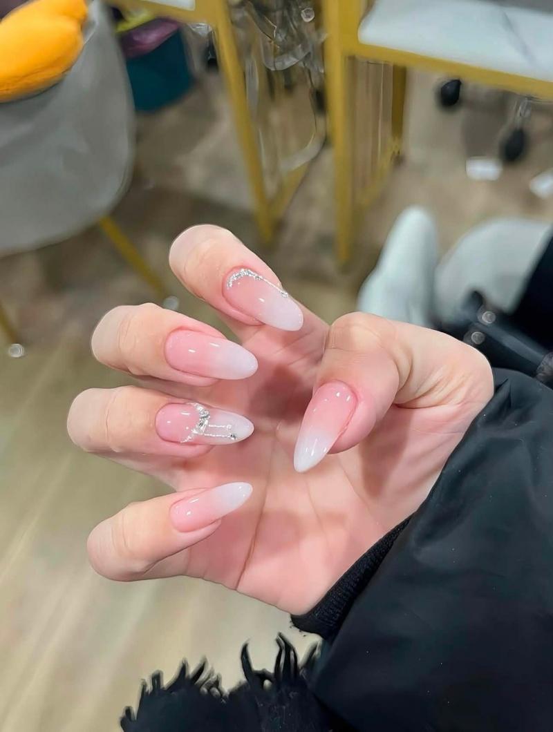 Hellen Bình Beauty Spa & Nails