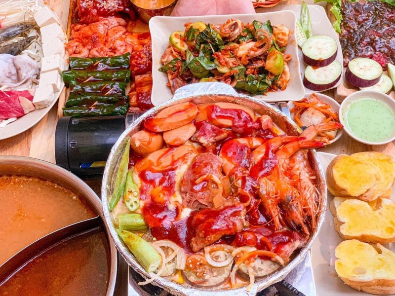 Hẻm Hotpot & BBQ