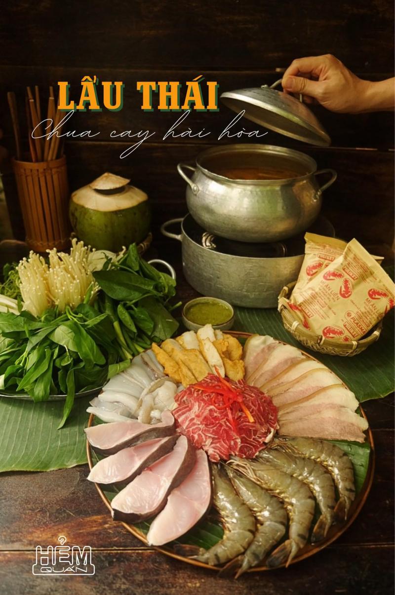 Hẻm Quán Hoàng Cầu
