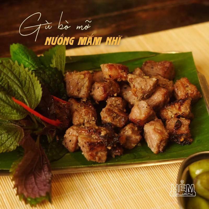 Hẻm Quán Hoàng Cầu