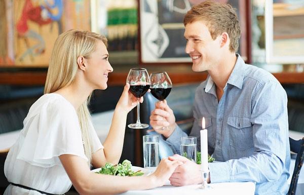 Những cuộc hẹn hò sẽ giúp hai bạn hâm nóng tình yêu của mình