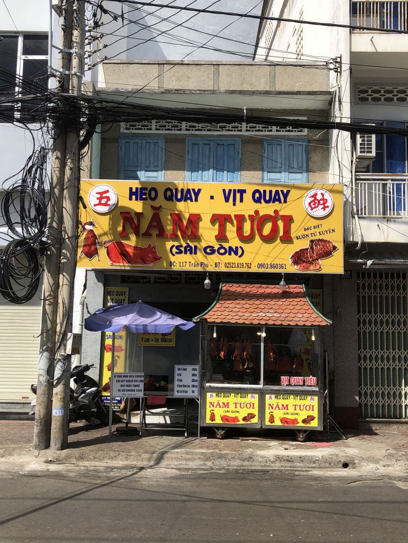 Heo Quay - Vịt Quay Năm Tươi