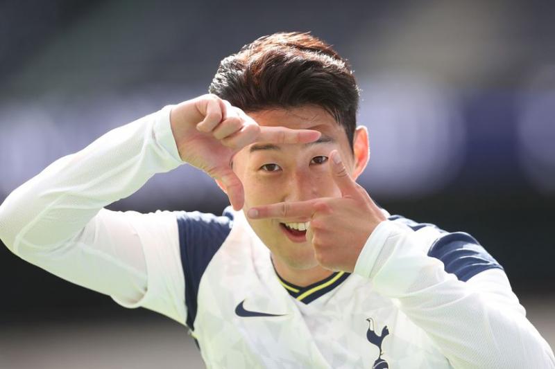 Heung Min Son dứt điểm tốt cả 2 chân