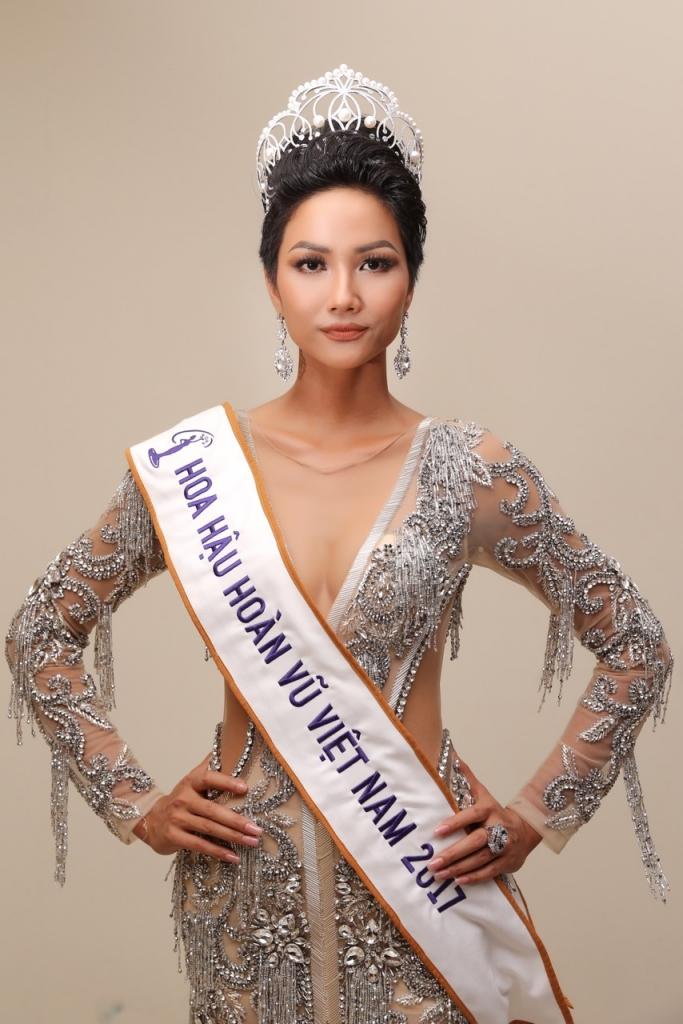 Top 16 Hoa hậu nổi tiếng nhất Việt Nam - toplist.vn