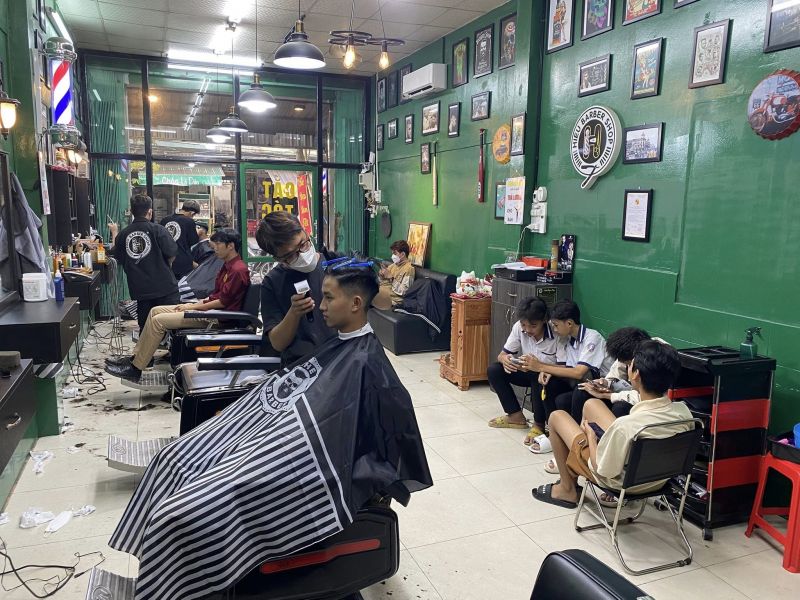 HIẾU BARBER SHOP