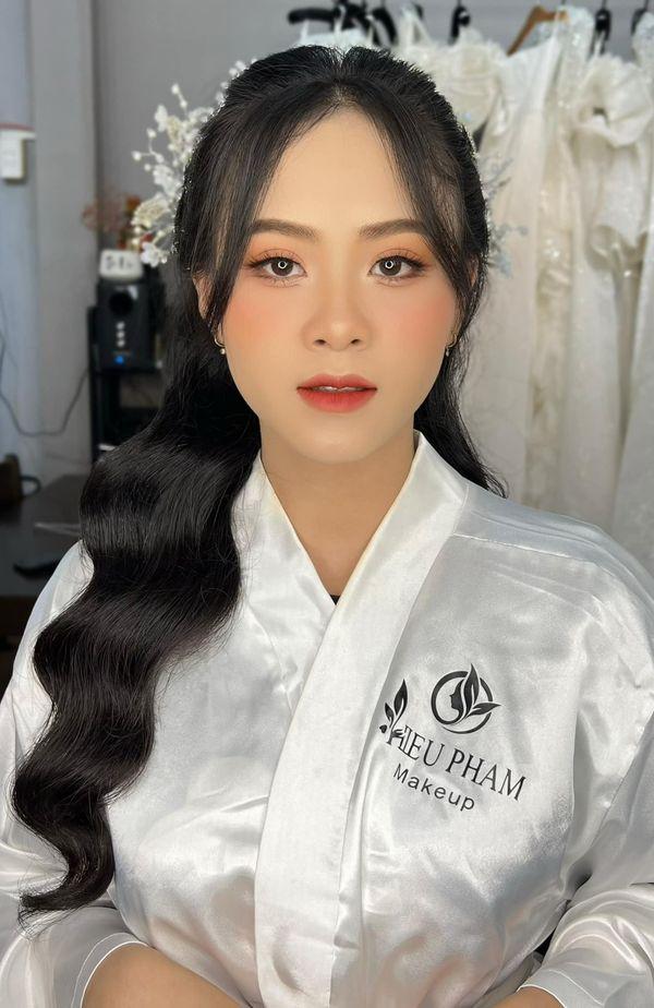 Hiếu Phạm Make Up