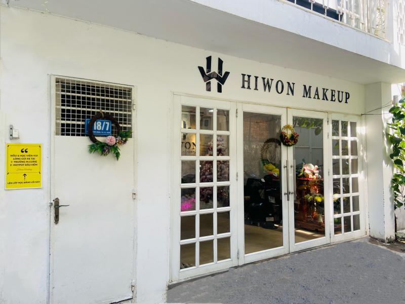 ﻿﻿Hiwon Makeup & Academy