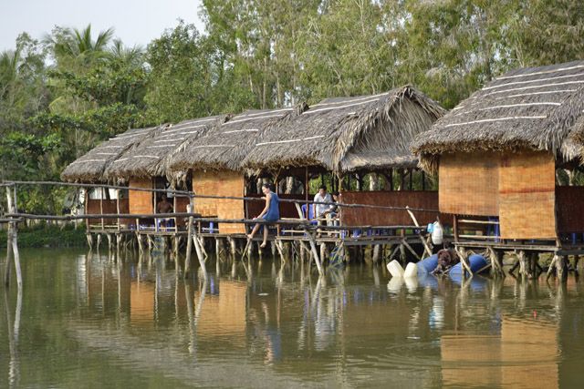 Hồ câu Phi Trường