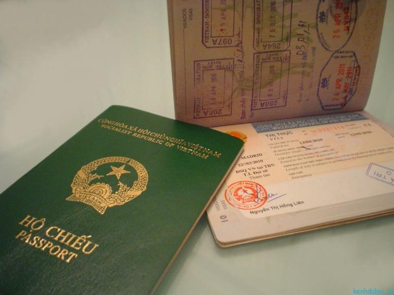 Hộ chiếu, giấy tờ tùy thân