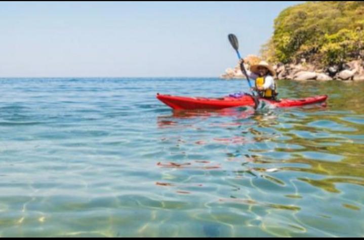 Chèo thuyền kayak ở Malawi