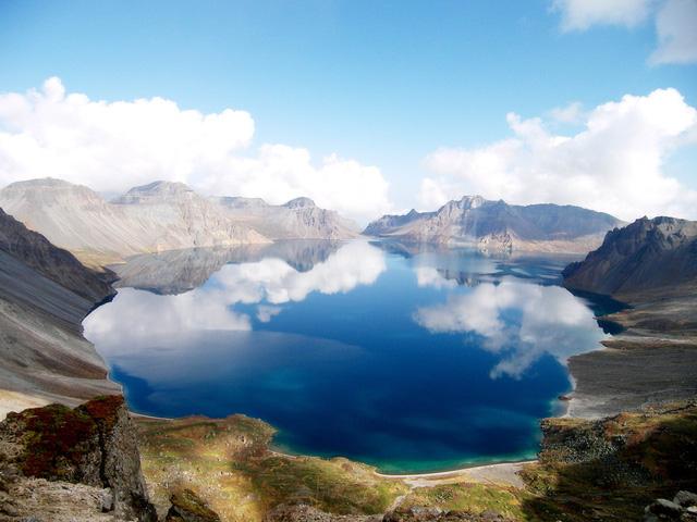 Hồ Mount Katmai Crater (Alaska)