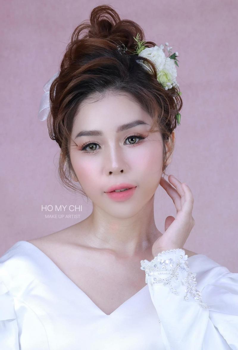 Hồ Mỹ Chi Make Up (Studio Gia Bảo)