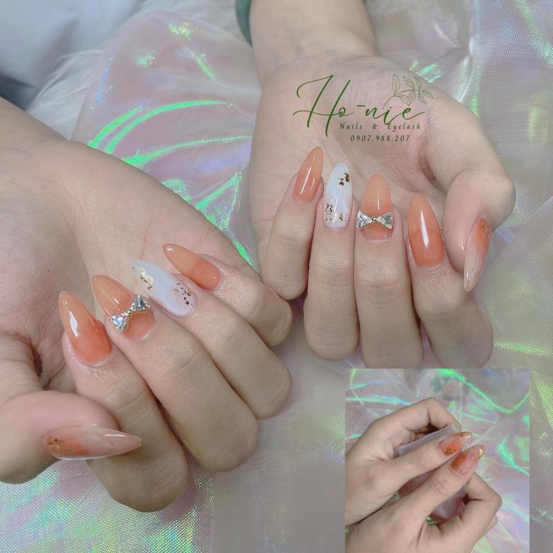 Hơ-nie Nails & Eyelash