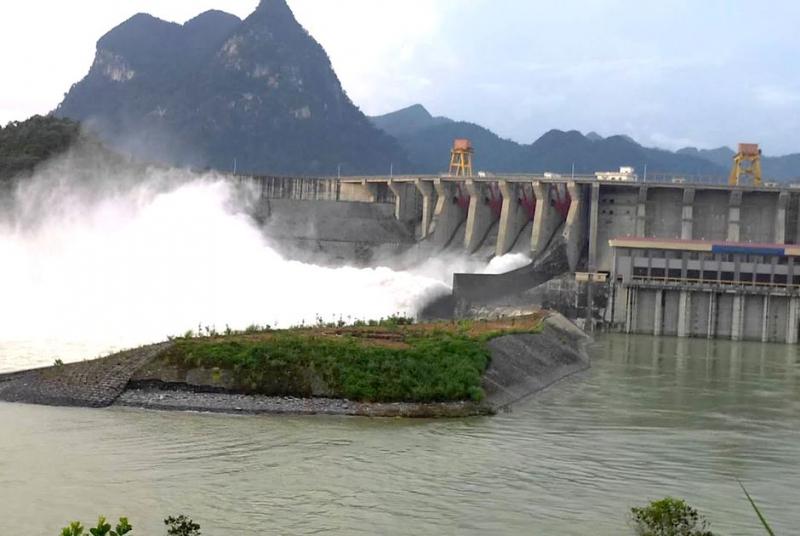 Hồ thủy đện Na Hang - Tuyên Quang