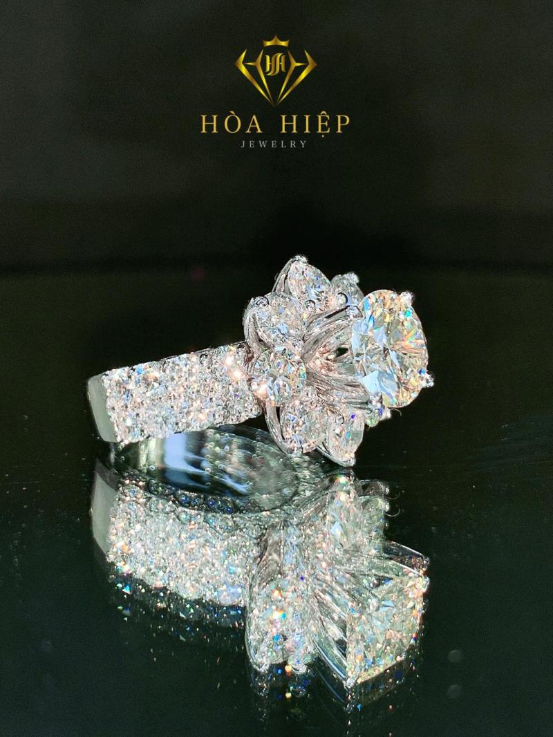 Hoà Hiệp Diamond Jewelry