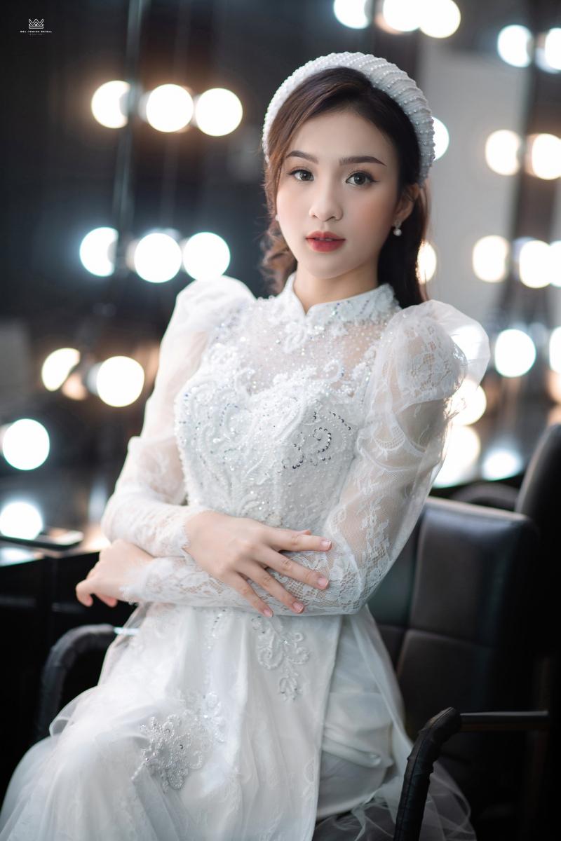 Hoa Nghiêm Bridal