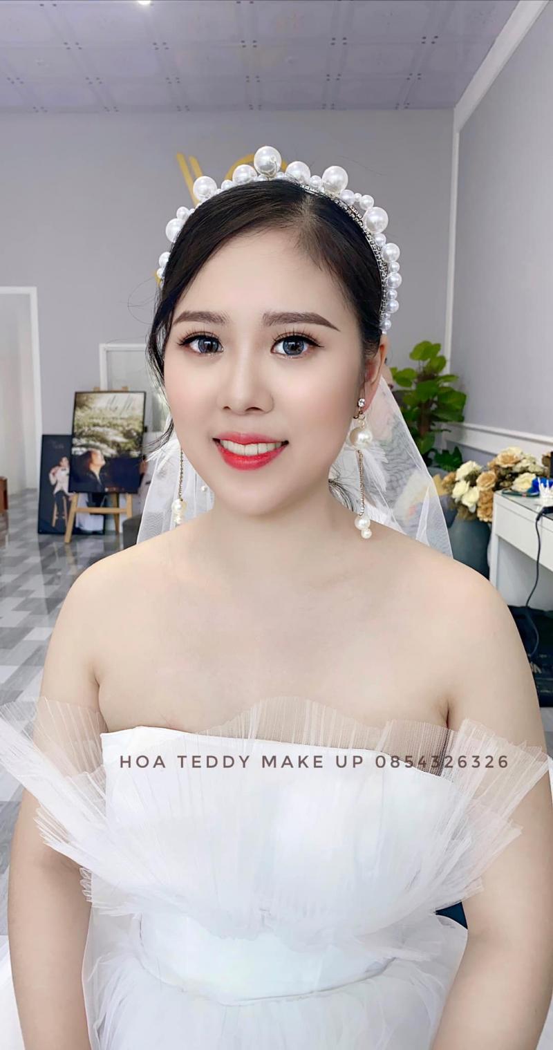 Hoa Teddy Makeup Store