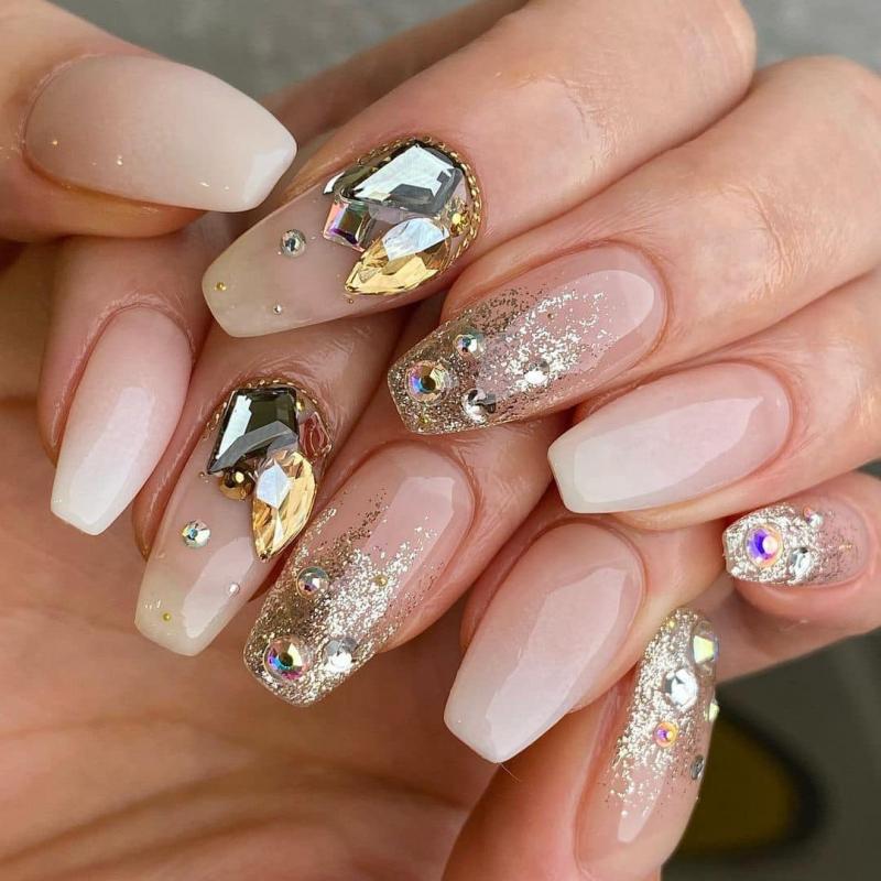 Hoài Thu Beauty mang đến sự hài lòng bởi các mẫu nail độc đáo và ấn tượng