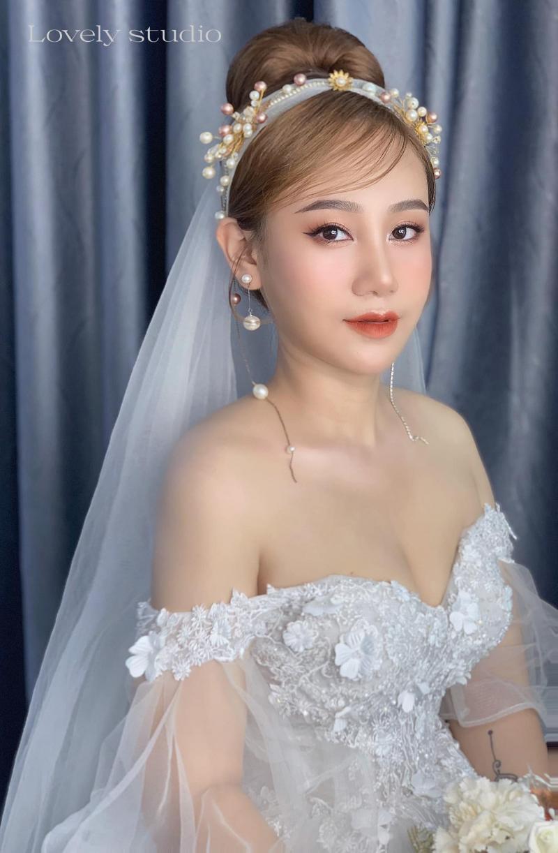 Hoàng Kim Hằng Makeup (Lovely Studio)