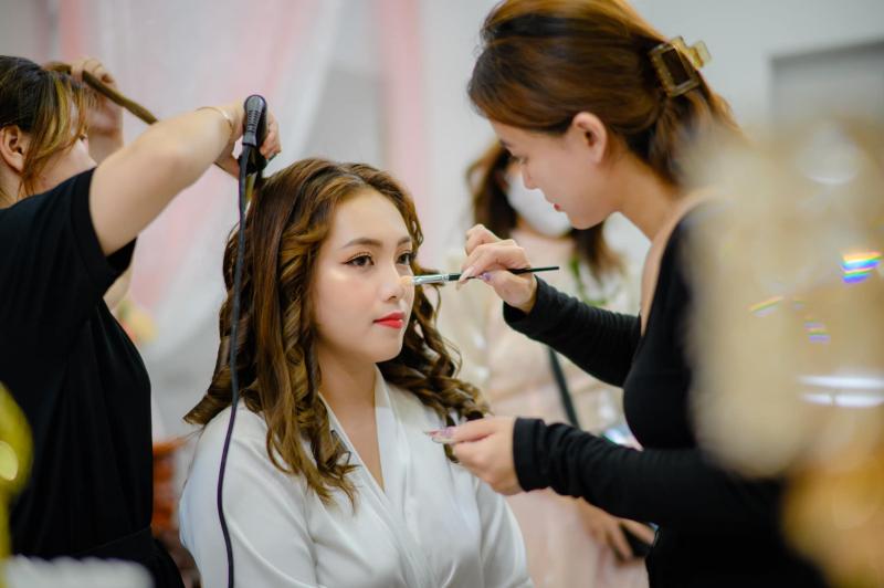 Hoàng Mỹ Makeup & Academy