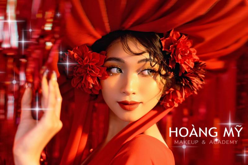 Hoàng Mỹ Makeup & Academy