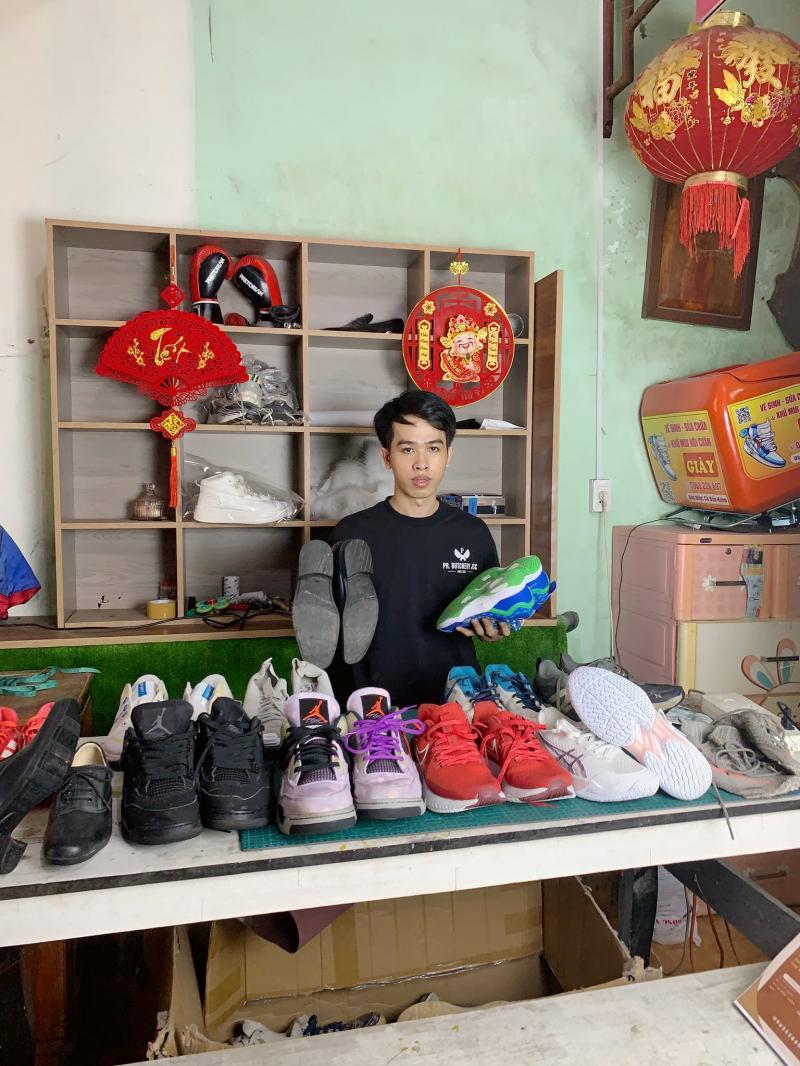 Hoàng Thiện Vệ Sinh Giày và Sửa chữa Giày