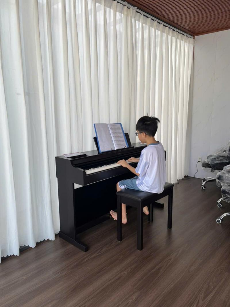 Học đàn với Mr.Sol