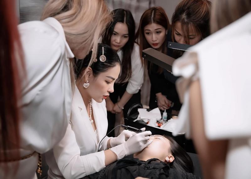 Học Viện JulieBrows