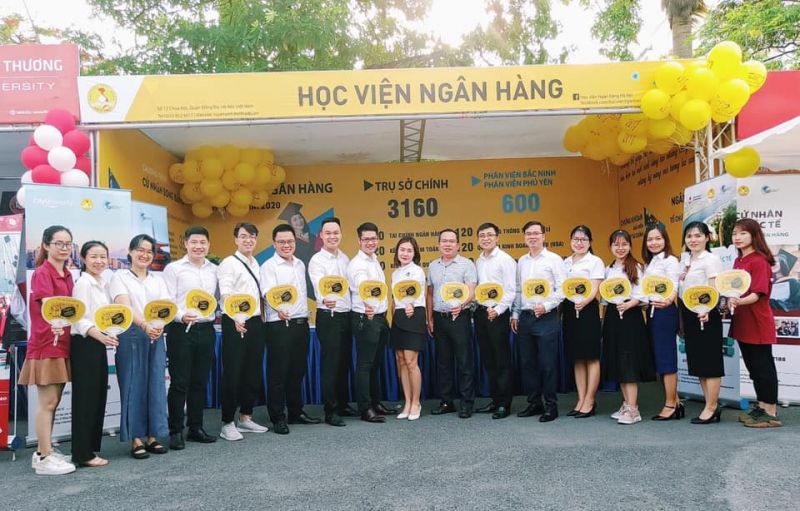 Học viện Ngân Hàng