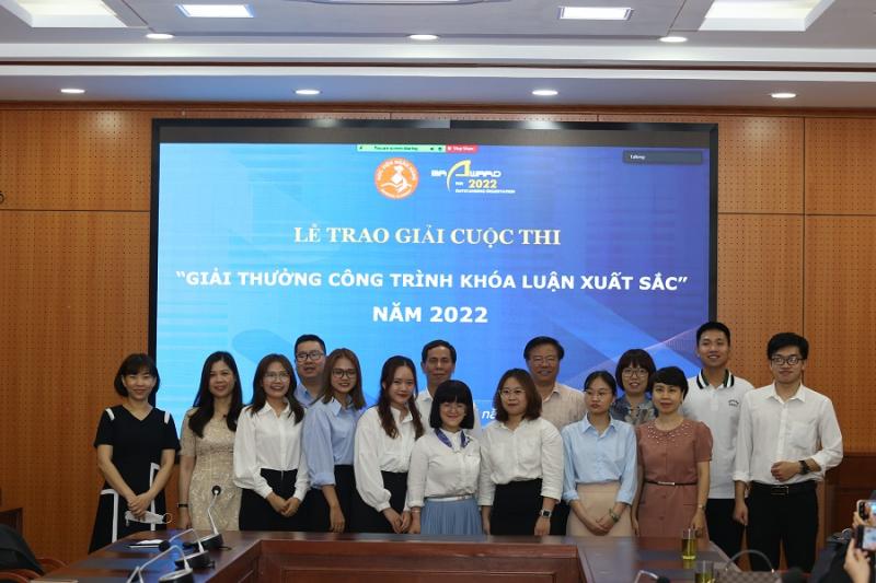 Học viện ngân hàng