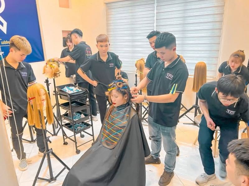 Học Viện Tóc ZOZO Academy